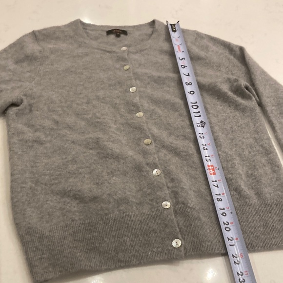 Quince 100% Cashmere Mongolian Cardigan Grey Button Front Sweater Size Small - Picture 10 of 11